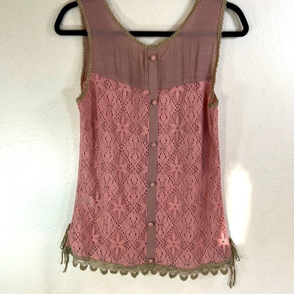 A’Reve Sleeveless Lace Tank Top Size Medium - Picture 10 of 10